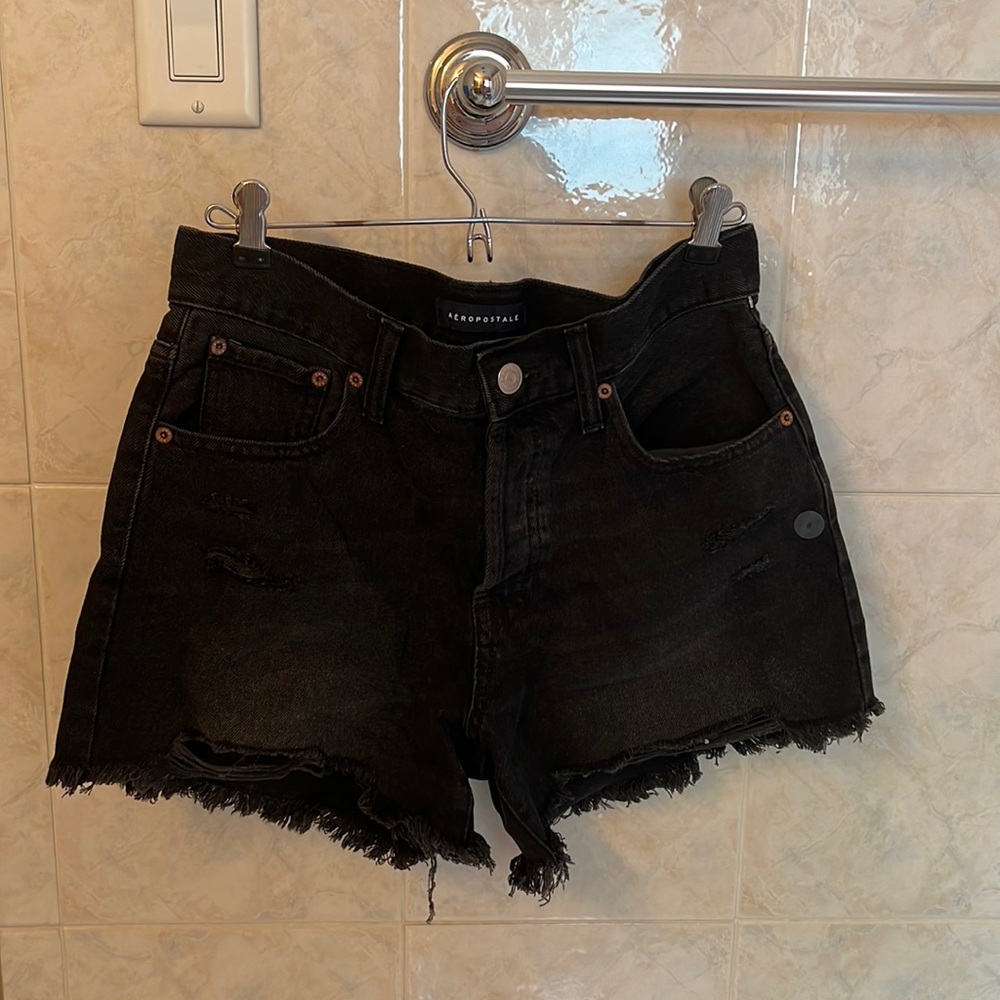 High waisted black jean ripped shorts